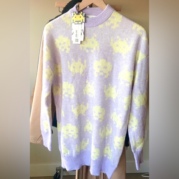 S Zara Space Invaders Oversized Knit Sweater Medium Purple Yellow - Picture 4 of 8